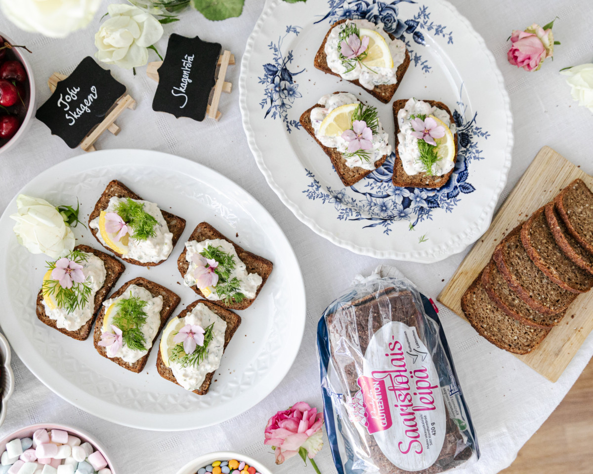 Gluteenittomat Saaristolaisleivät skagenröralla tai tofuskagenilla